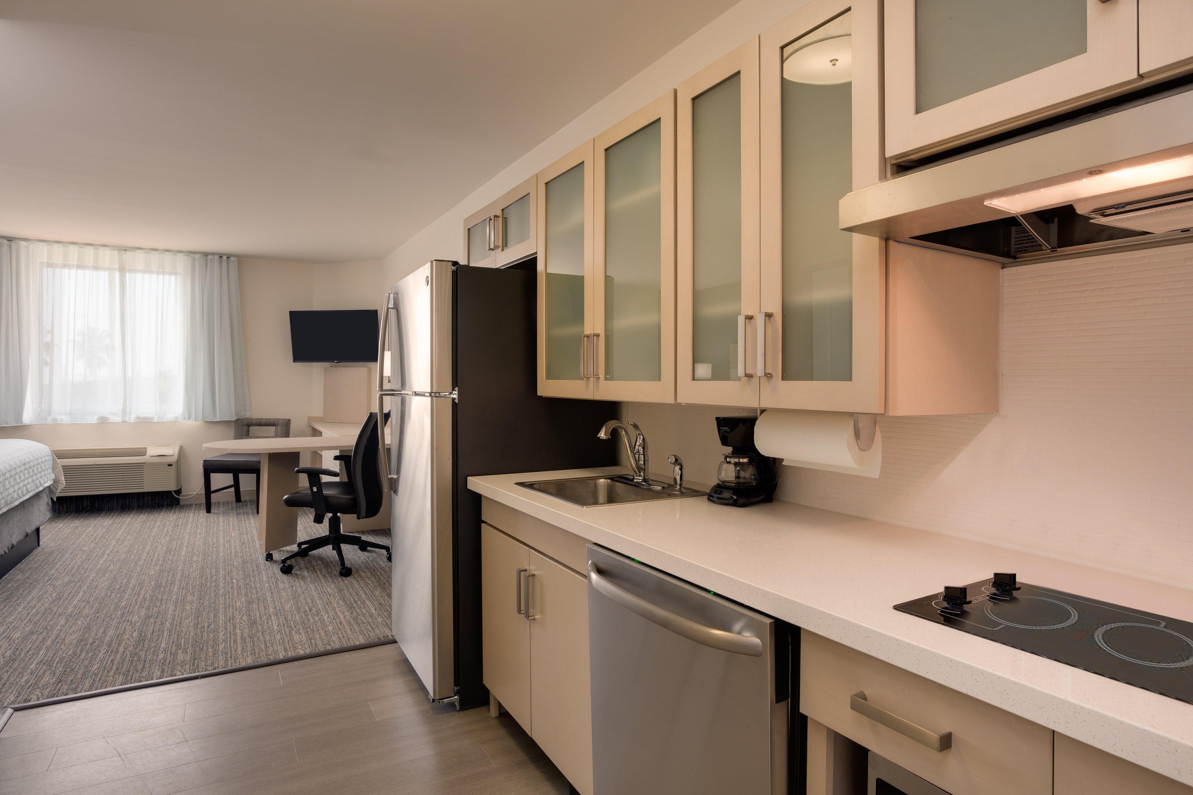 Candlewood Suites Miami Intl Airport - 36Th St By Ihg Miami Springs Kültér fotó